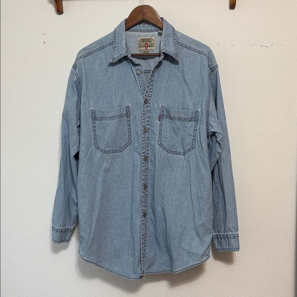 Levi's Light Blue Denim button down Shirt metal button Levi classic style